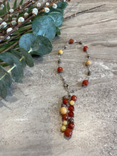 Charger l'image dans la galerie, Yellow and Red Agate Necklace
