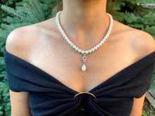 Load image into Gallery viewer, Pearl and Silver Necklace