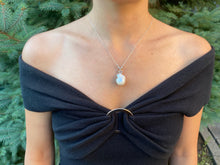 Load image into Gallery viewer, Baroque Pearl Necklace